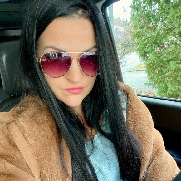 🦋✨ Meet your Posher, Charlotte 🌙🌸 - Picture 4 of 14